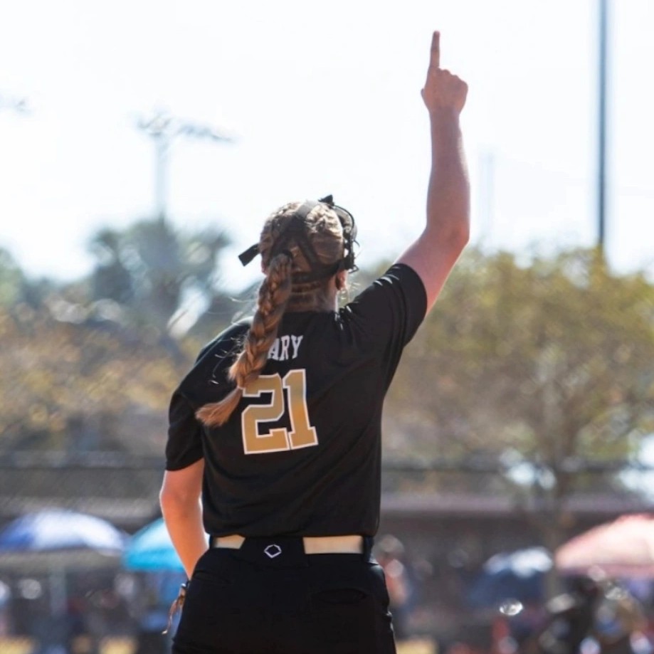 Profile of Quinlyn Bary